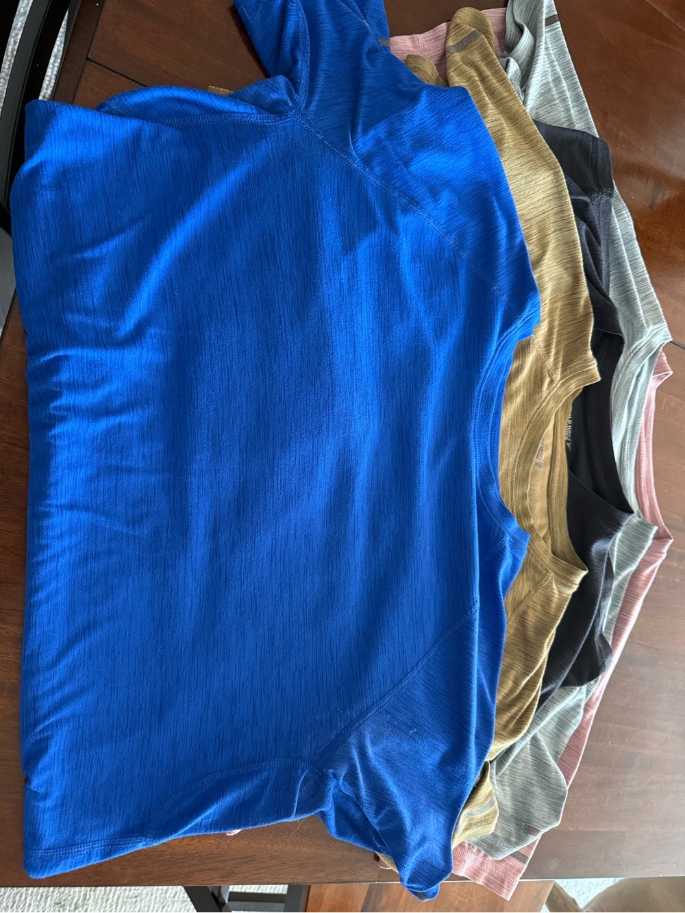 Old Navy Short-Sleeve Tee in Bright Blue